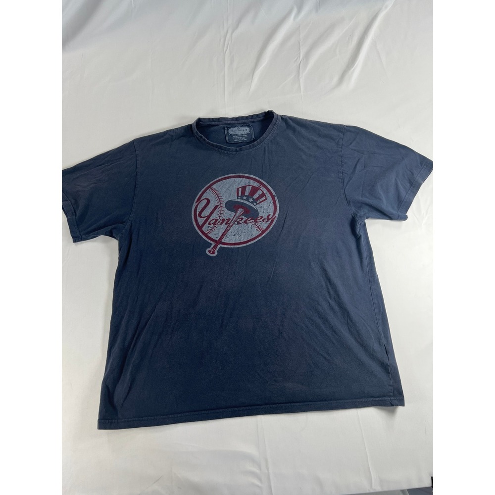 Red Jacket Mens New York Yankees Graphic T-Shirt Navy Blue Distressed Logo 2XL